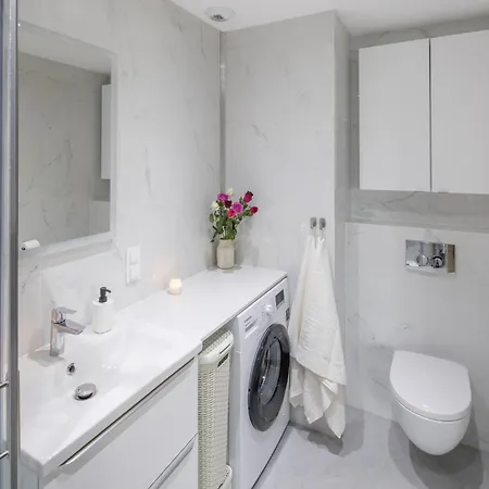 Апартаменти Superapart Kwiatkowskiego 44c Near In The Heart Of