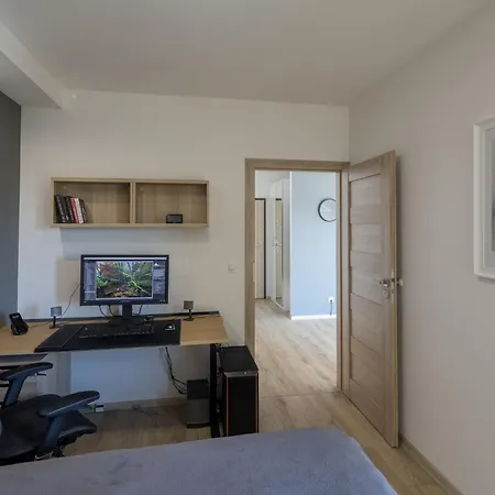 Superapart Kwiatkowskiego 44c Near In The Heart Of Daire